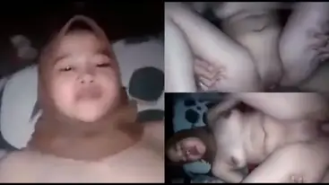 Bokep Genjot Memek Mulus Adek Jilbab Coklat poster