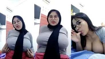 Bokep Indo Acha Hijab Toket Gede Cantik Kacamata poster