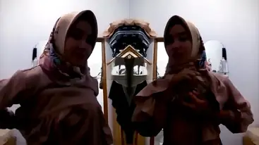 Bokep Indo Di Kasur Digenjot Asyik Sampai Crot poster