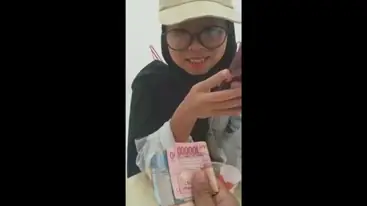 Bokep Jilbab Baju Mixue Ngewe Ganas Sampai Basah poster