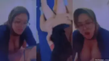 Jilbab Kacamata Tobrut Ngentot Sampe Jilbabnya Basah poster