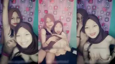 Kamar Mandi Basah Kakak Adik Jilbab Mandi poster